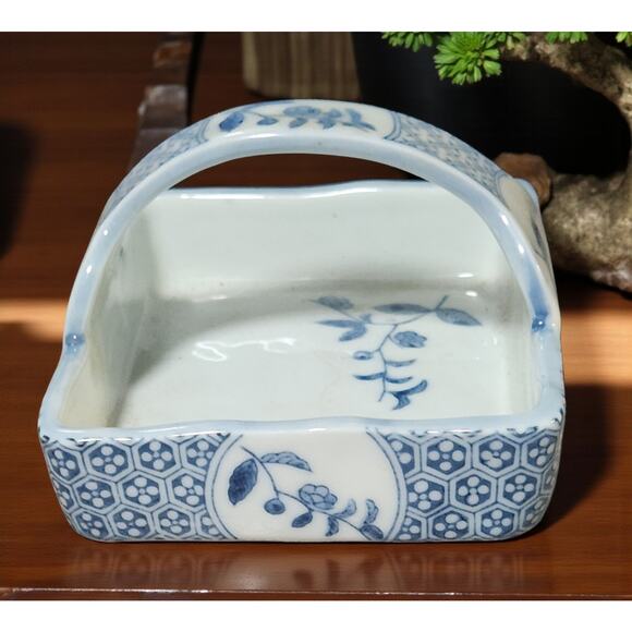 Fitz and Floyd Trinket or Jewelry Porcelain Basket Japan Handpainted EUC - Picture 1 of 8